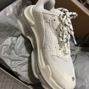Authentic balenciaga triple S